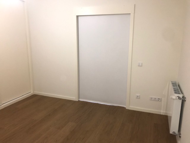 640