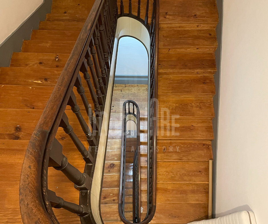 940